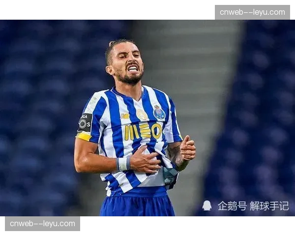 豪门俱乐部引援策略比较，年轻球员培养与即战力引进平衡之道