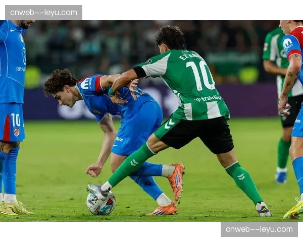 深度复盘:解析皇家贝蒂斯主帅佩莱格里尼的“无锋4231”新实验。 深度复盘:解析皇家贝蒂斯主帅佩莱格里尼的“无锋4231”新实验。