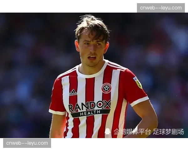 转会动态：多家英超俱乐部关注沃尔夫斯堡年轻中卫拉克鲁瓦